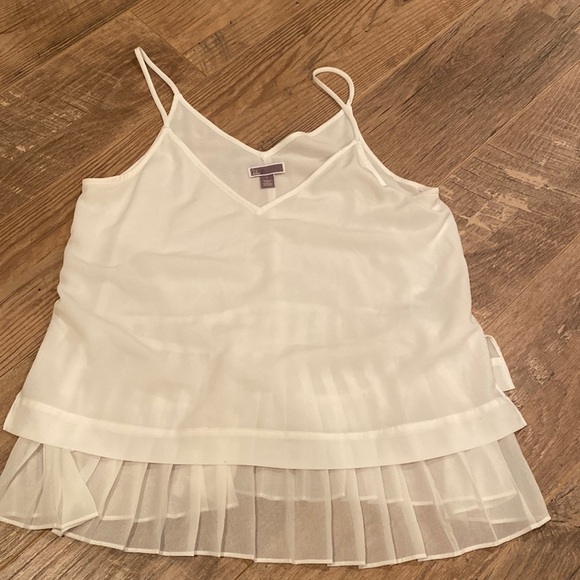 Chelsea28 Women’s White Tank Top With Ruffles Size Small - Picture 1 of 5